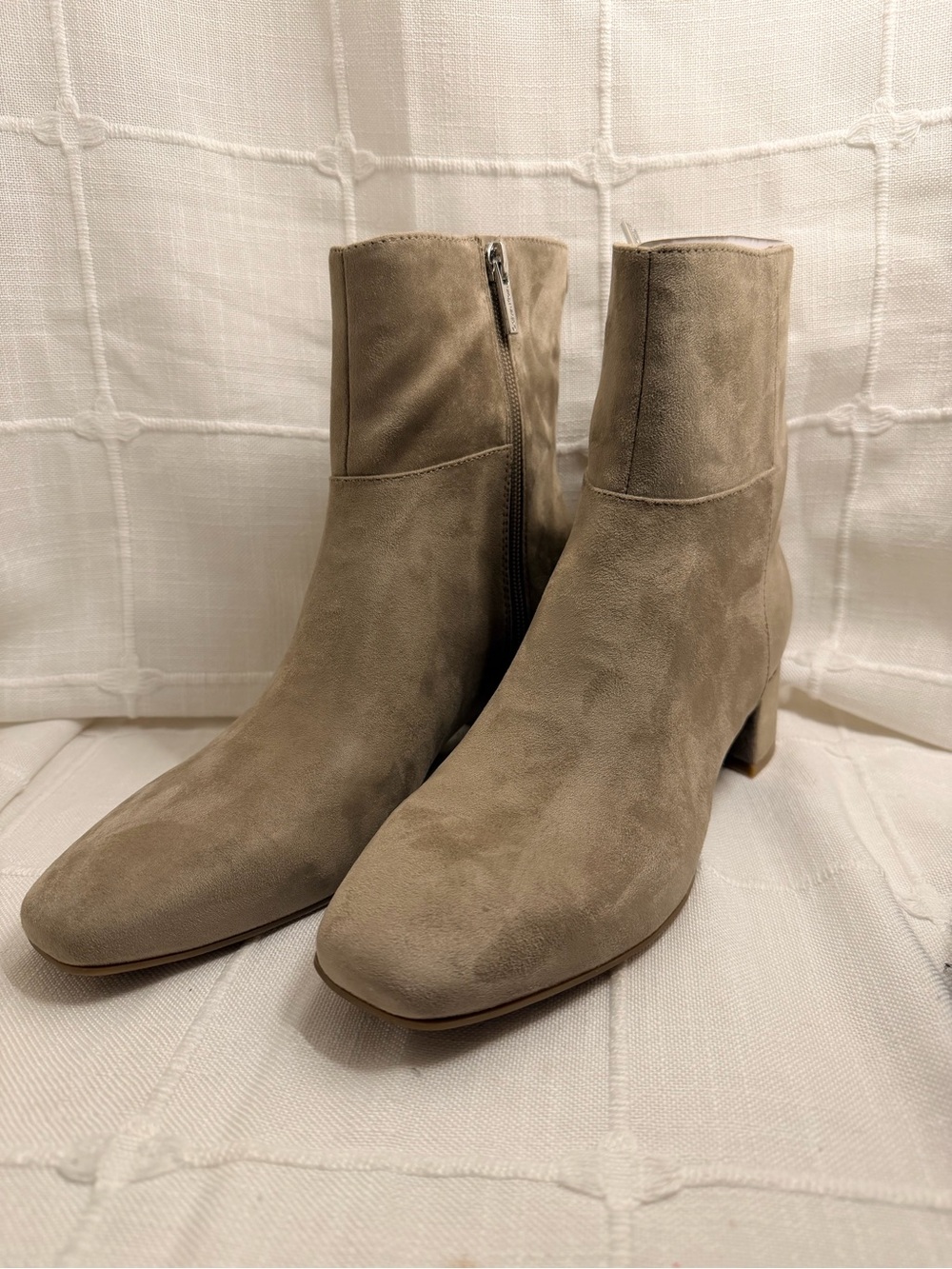 Calvin Klein Parry3 Taupe Faux Suede Ankle Booties Size 7.5M NWT